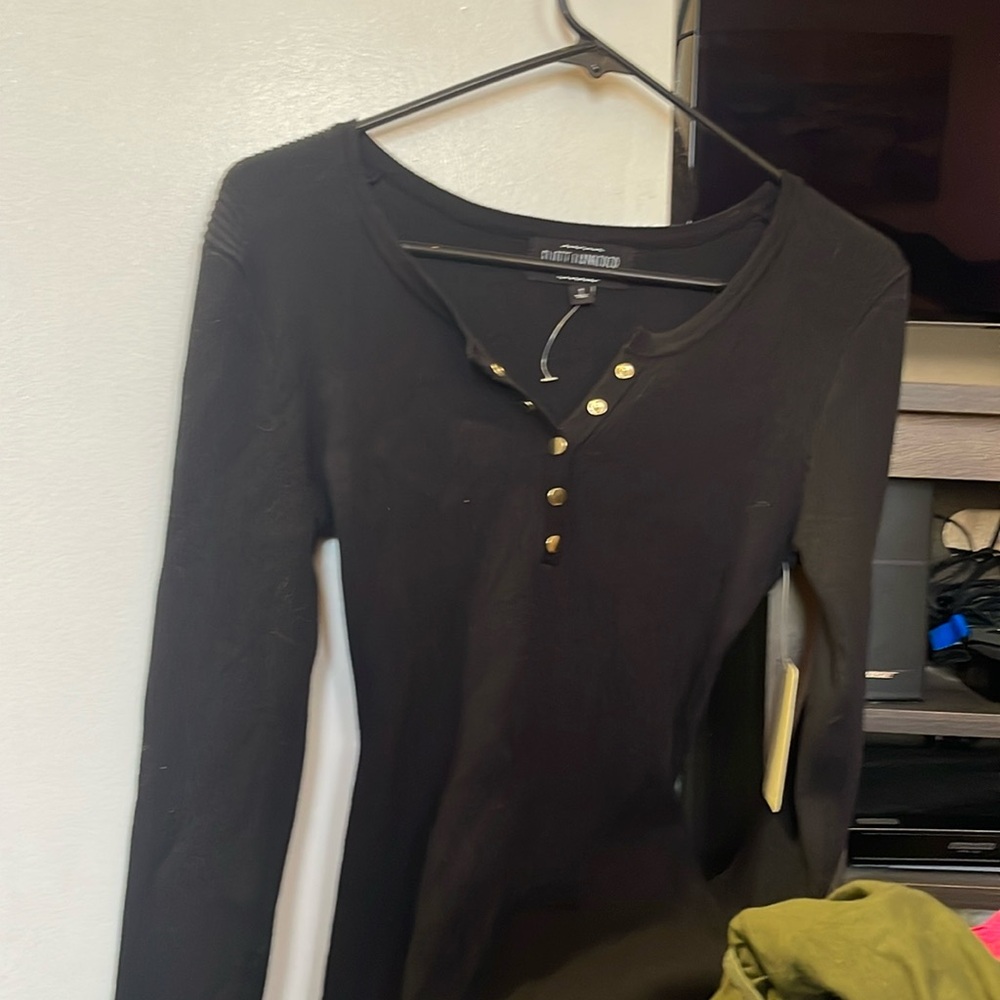 Black sweet wanderer top